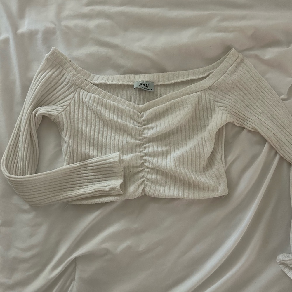 Off-Shoulder Ruched Ribbed Long-Sleeve Top — Cream